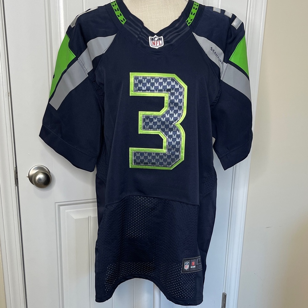 NFL NIKE WILSON #3 SEAHAWKS JERSEY SIZE 44
